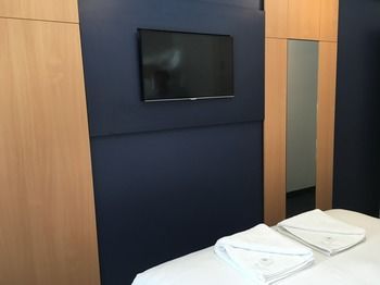 Ibis Budget Gosford - Whitsundays Accommodation 8