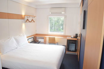 Ibis Budget Gosford - Whitsundays Accommodation 25