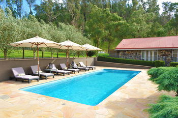 Araluen Villas - Whitsundays Accommodation 5
