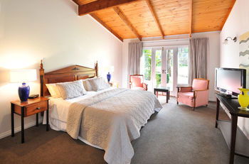 Araluen Villas - Whitsundays Accommodation 10
