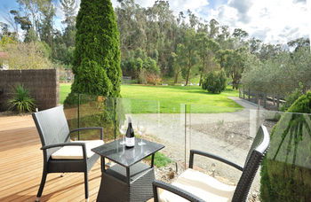 Araluen Villas - Whitsundays Accommodation 13