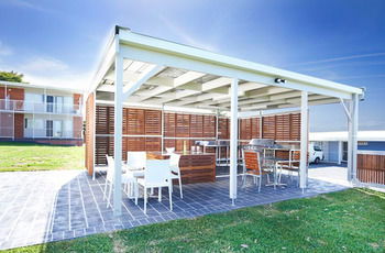 Harbourview Serviced Apartments - Whitsundays Accommodation 1