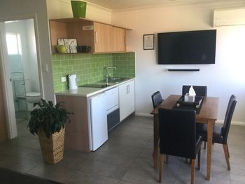 Harbourview Serviced Apartments - Whitsundays Accommodation 27