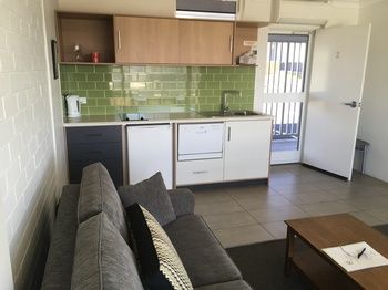 Harbourview Serviced Apartments - Whitsundays Accommodation 36