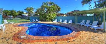 Alex Beach Cabins - Whitsundays Accommodation 22
