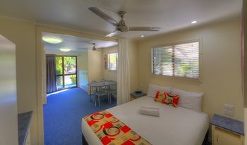 Alex Beach Cabins - Whitsundays Accommodation 29