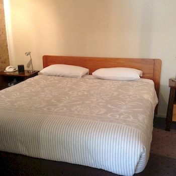 Ashton Townhouse Motel And Suites - Whitsundays Accommodation 13