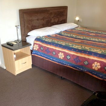 Ashton Townhouse Motel And Suites - Whitsundays Accommodation 14