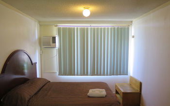 Amg Motel & Serviced Apartments - Whitsundays Accommodation 4