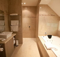 Wild Cattle Creek Estate - Whitsundays Accommodation