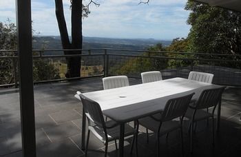 Treetops Accommodation Montville - Whitsundays Accommodation 50