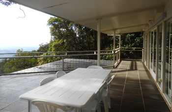 Treetops Accommodation Montville - Whitsundays Accommodation 62