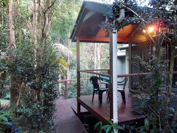 Treetops Accommodation Montville - Whitsundays Accommodation 88