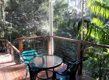 Treetops Accommodation Montville - Whitsundays Accommodation 91