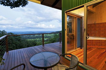 Treetops Accommodation Montville - Whitsundays Accommodation 92