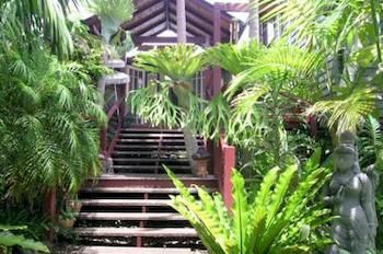 Maleny Tropical Retreat Balinese B&b - Whitsundays Accommodation 0
