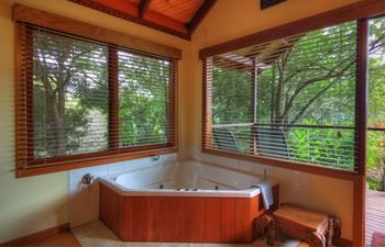 Maleny Tropical Retreat Balinese B&b - Whitsundays Accommodation 18