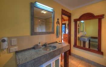 Maleny Tropical Retreat Balinese B&b - Whitsundays Accommodation 36