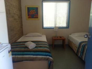 Coolum Budget Accommodation - Whitsundays Accommodation 2