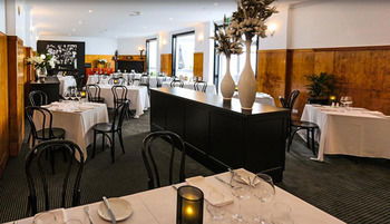 CH On Peel Boutique Hotel - Whitsundays Accommodation 3