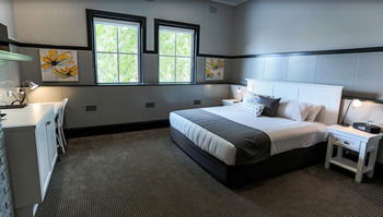 CH On Peel Boutique Hotel - Whitsundays Accommodation 17