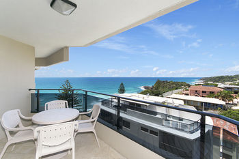 Clubb Coolum Beach Resort - Whitsundays Accommodation 11