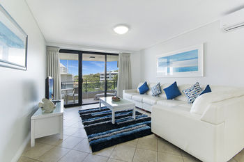 Clubb Coolum Beach Resort - Whitsundays Accommodation 14