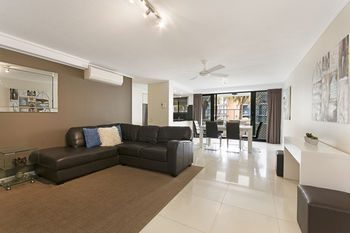 Clubb Coolum Beach Resort - Whitsundays Accommodation 16