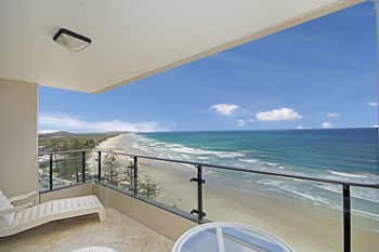 Clubb Coolum Beach Resort - Whitsundays Accommodation 18