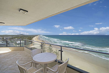 Clubb Coolum Beach Resort - Whitsundays Accommodation 22
