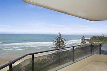 Clubb Coolum Beach Resort - Whitsundays Accommodation 25