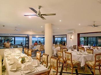 Clubb Coolum Beach Resort - Whitsundays Accommodation 27