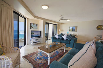 Clubb Coolum Beach Resort - Whitsundays Accommodation 40