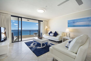 Clubb Coolum Beach Resort - Whitsundays Accommodation 41