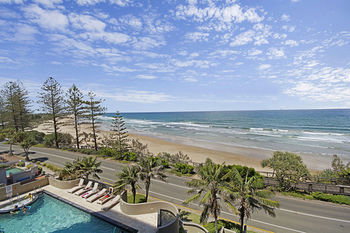 Clubb Coolum Beach Resort - Whitsundays Accommodation 49