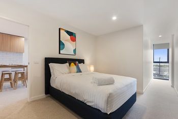 Bayside Towers Serviced Apartments - Whitsundays Accommodation 18