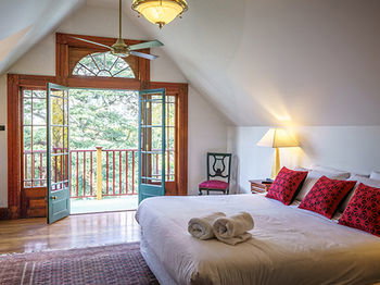 The Regents Park - Whitsundays Accommodation 13