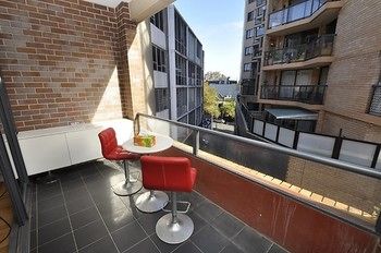 Darlinghurst 17 Oxf Furnished Apartment - Whitsundays Accommodation 1