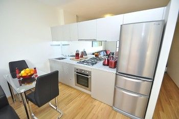 Darlinghurst 17 Oxf Furnished Apartment - Whitsundays Accommodation 5