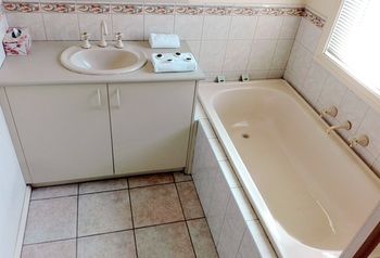 Glen Apartments Melbourne - Whitsundays Accommodation 13