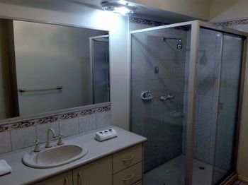 Glen Apartments Melbourne - Whitsundays Accommodation 18