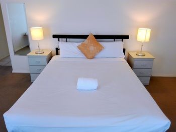 Glen Apartments Melbourne - Whitsundays Accommodation 21