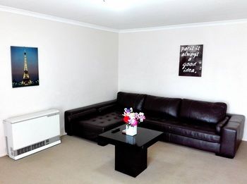 Glen Apartments Melbourne - Whitsundays Accommodation 28