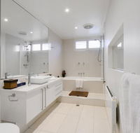 UrbanMinder  Margeaux - Whitsundays Accommodation