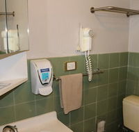 The Hermitage Motel - Whitsundays Accommodation