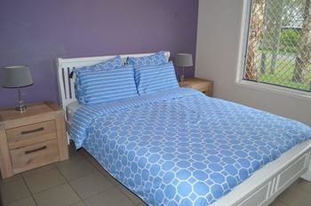 Pebbles At Mudjimba Beach - Whitsundays Accommodation 22