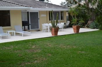 Pebbles At Mudjimba Beach - Whitsundays Accommodation 23