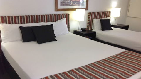 BEST WESTERN Cattle City Motor Inn - Whitsundays Accommodation 1