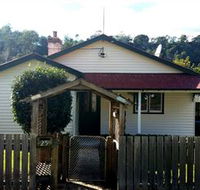 Brothers Town Cottage - Whitsundays Accommodation