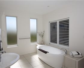 Saltwater Sunrise - Whitsundays Accommodation 2